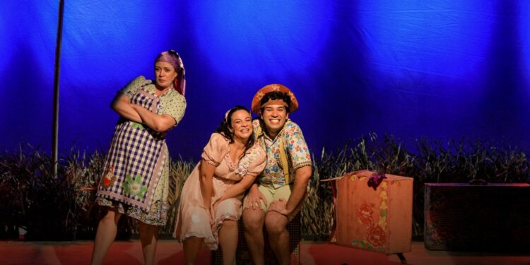 Sesc Centro é palco de espetáculos, shows e contações de histórias em abril