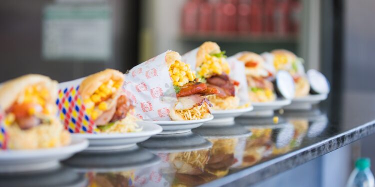 Arena X reúne 20 pit dogs com receitas exclusivas no próximo final de semana