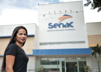 Da faxina ao jaleco: a trajetória de superação de Maria Edlania com o Senac