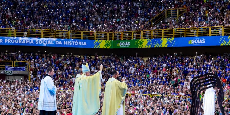 Eventos religiosos em Goiás impulsionam vendas de moda cristã