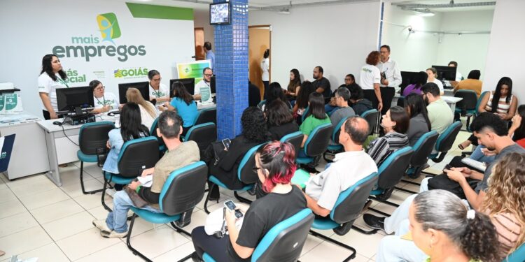 Feirão de Empregos oferece mais de 10 mil vagas distribuídas em Goiás