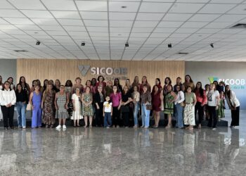 Sicoob UniCentro Br abre as portas para mães de colaboradores