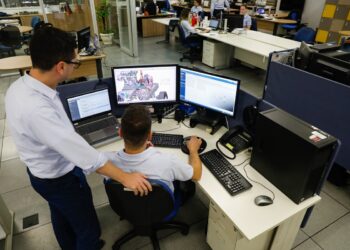 Volkswagen amplia automações e acelera o desenvolvimento de caminhões e ônibus