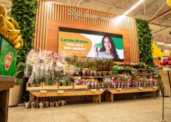 Bretas comemora 71 anos e reinaugura cinco lojas em Goiânia