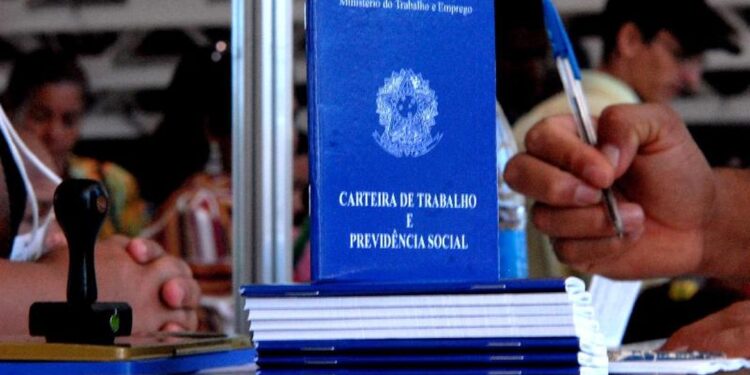 VemKiTem Atacarejo abre mais de 100 vagas de emprego em Goiânia