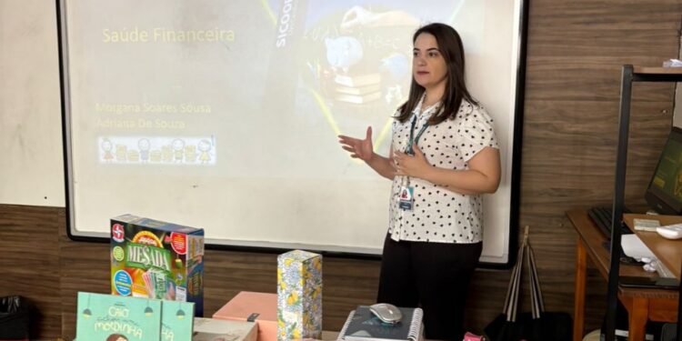 Ações do Sicoob UniCentro Br na Semana ENEF impactam mais de 2500 pessoas
