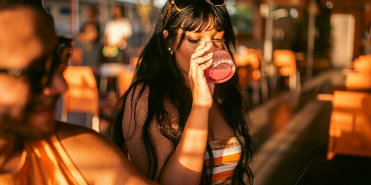 Abrasel reforça defesa pela volta do horário de verão