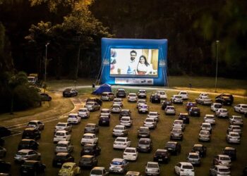 Ação da Mobil leva sessões de cinema drive-in gratuitas a Goiânia e Anápolis