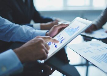 Sicoob UniCentro Br acelera reembolsos em 60% com Python