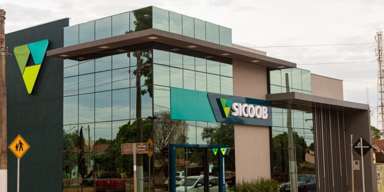 Sicoob UniCentro Norte Brasileiro alcança R$ 4 bi em ativos