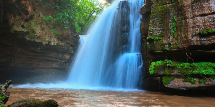 Atividades turísticas em Goiás crescem pelo oitavo mês seguido