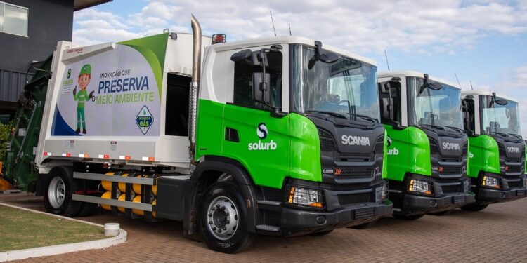Campo Grande ganha caminhões de coleta de resíduos movidos a gás natural