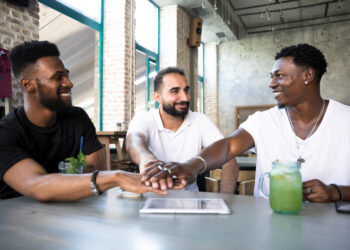 De amigos a sócios: Histórias de quem transformou a amizade em milhões