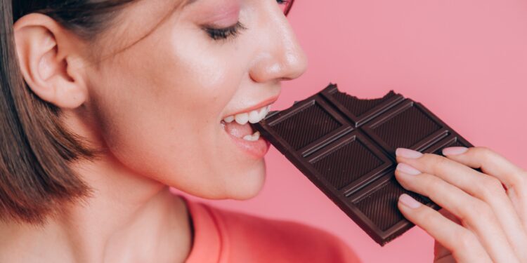 No Dia Mundial do Chocolate, saiba como consumir de forma saudável
