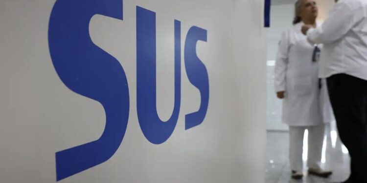 Setor de saúde goiano debate ampliação do acesso a especialistas no SUS