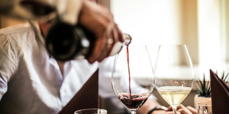 Venda de vinhos em bares e restaurantes revela perfil diversificado