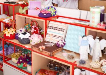 Flamboyant recebe exposição de artesanato do Araújo Jorge