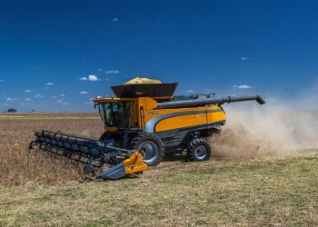 Período pré-safra: revisão técnica de colheitadeiras vira prioridade