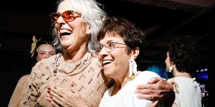 Ponto de Cultura Casa Thear discute etarismo na moda