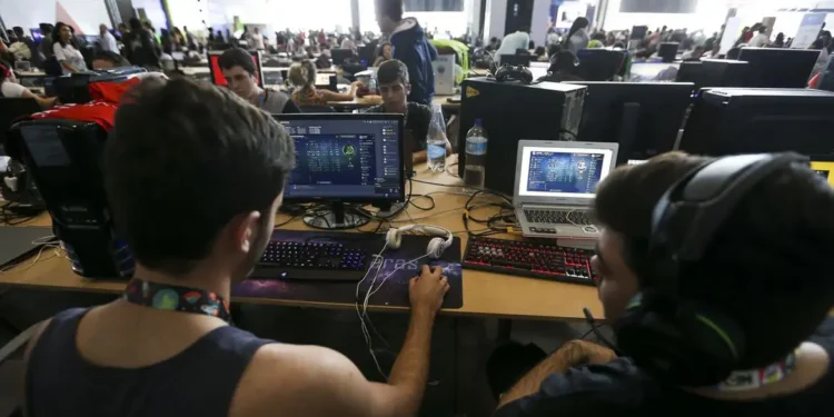 Ciee possui mais de 8 mil estagiários atuando em GO