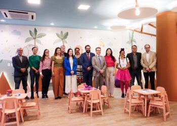 Crer inaugura brinquedoteca