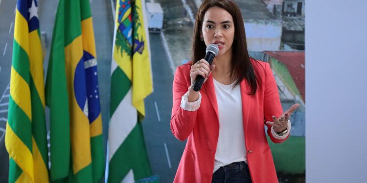 Evento em Aparecida arrecada recursos para projetos locais