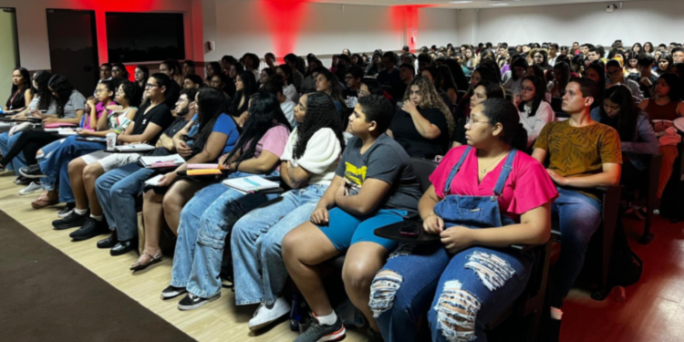 Ipog realiza aulão gratuito para o Enem