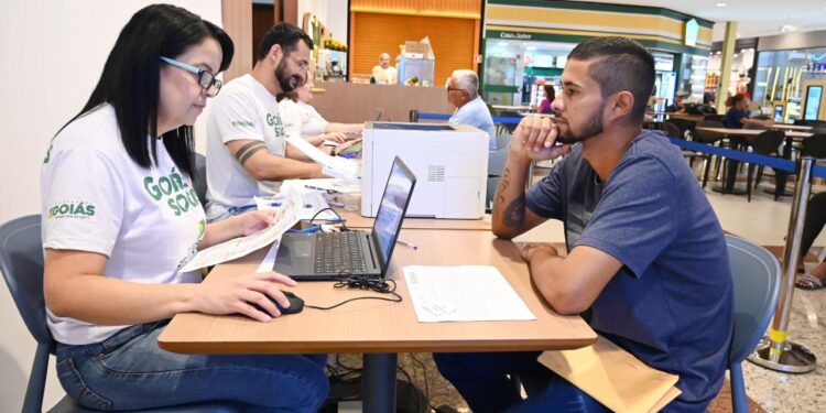 Hidrolândia recebe Feirão de Empregos