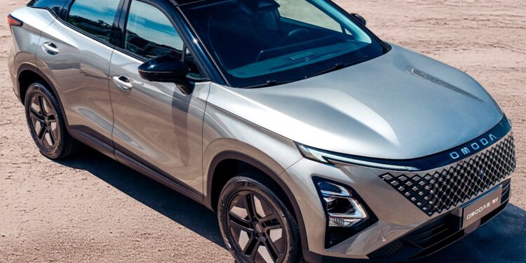 Omoda 5 HEV chega a Goiânia
