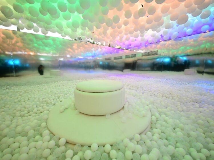 Passeio das Águas recebe instalação com 130 mil bolas