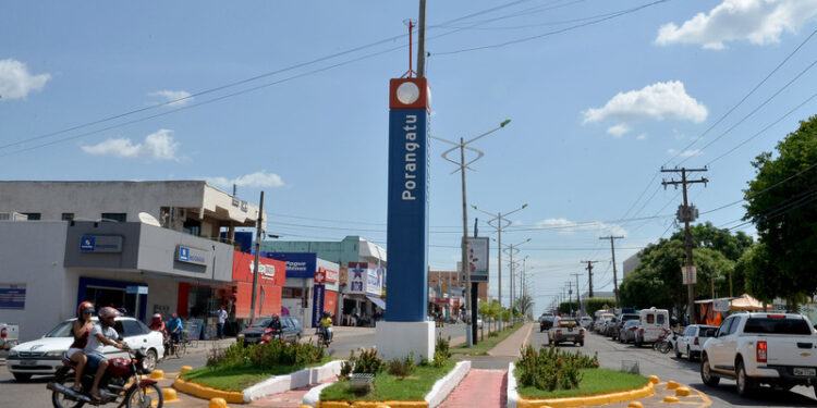 Porangatu isenta empresas de taxa para mudança do CEP