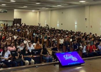 Unialfa realiza 2º Talk Show Desenrola no Enem