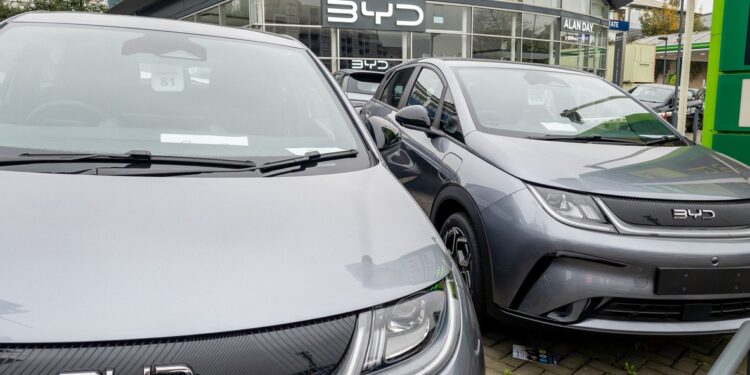 Estudo mostra carros com preços mais buscados no ano