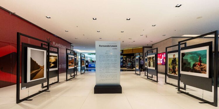 Flamboyant Shopping recebe exposição sobre moda