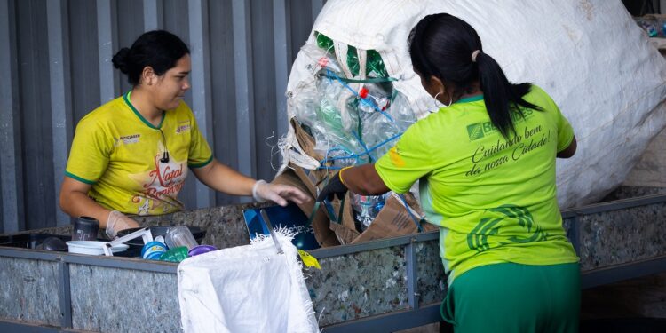 Natura oferece saúde acessível a cooperados de reciclagem