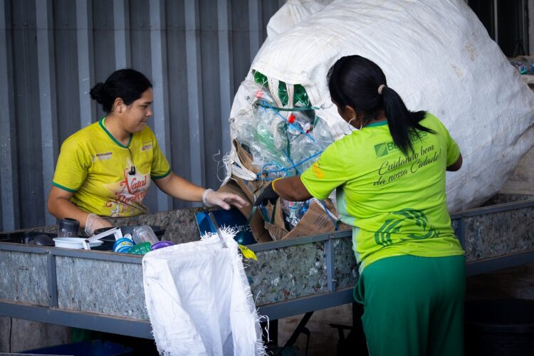 Natura oferece saúde acessível a cooperados de reciclagem