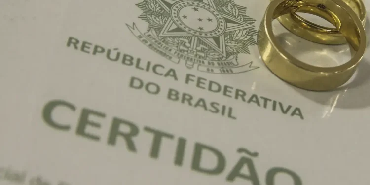 Uniões consensuais superam casamento formal no País