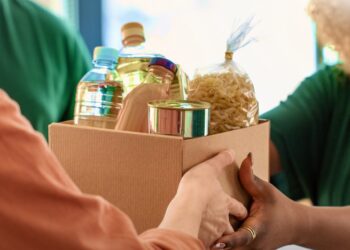 CMO Construtora doa toneladas de alimentos por meio do Instituto CMO