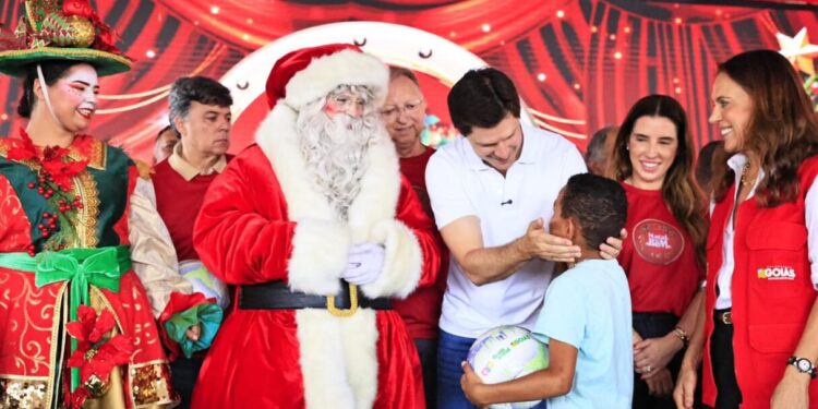 Natal do Bem: Aparecida de Goiânia recebe 27 mil brinquedos