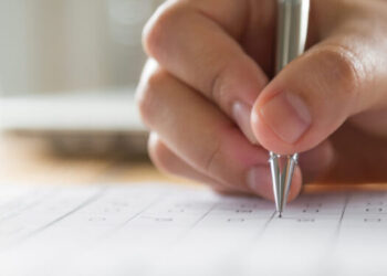 Edital do CRF-DF tem vagas com salários de R$ 6,6 mil