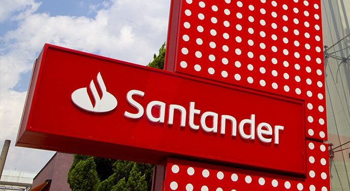Santander abre vagas em Goiás com salário inicial de R$ 7,3 mil