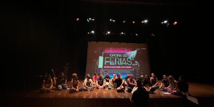 Cia de Teatro Carlos Moreira promove curso de atuação em Goiânia
