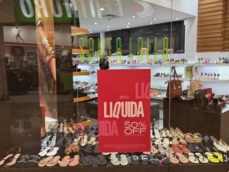 Bougainville Sale movimenta liquidação de primavera verão