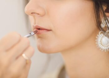 Beleza que gera negócios: razões para investir em franquias de estética