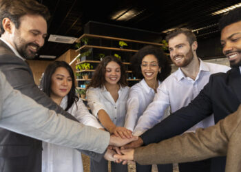 Goiás bate recorde histórico na abertura de empresas em 2025