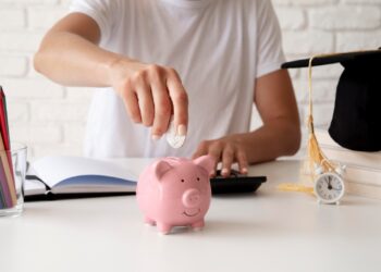 Sicoob UniCentro BR reforça ações de educação financeira no ensino superior