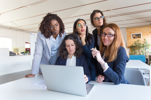 Mulheres lideram produção científica sobre cooperativismo no Brasil