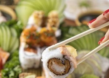 Primeiro reality de culinária japonesa do Brasil estreia nesta quinta (19)