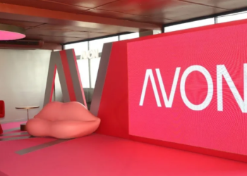 Em relançamento histórico Avon inaugura DNA de “Femtech” com operação na América Latina