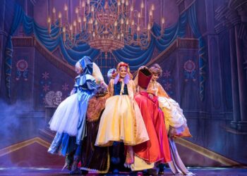 Domingo Tem Teatro celebra o Dia Mundial do Livro com espetáculo na Rua do Lazer